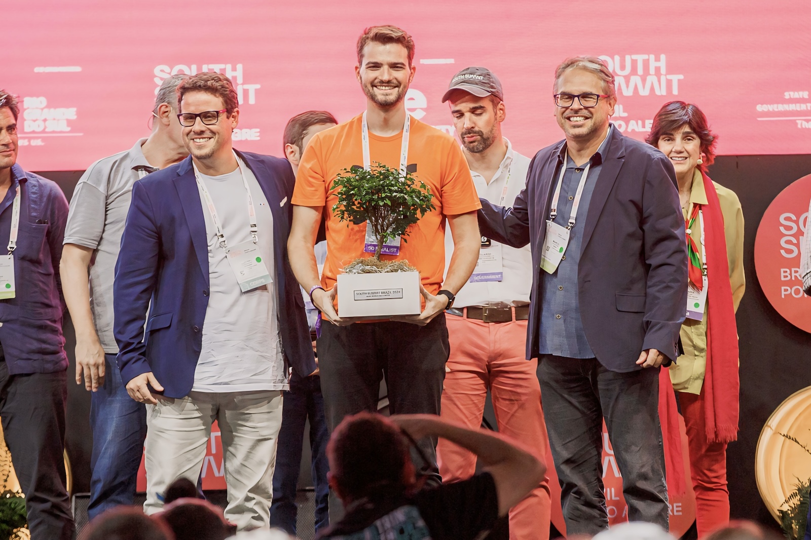 Leonardo Kozlowski no palco do South Summit Brasil